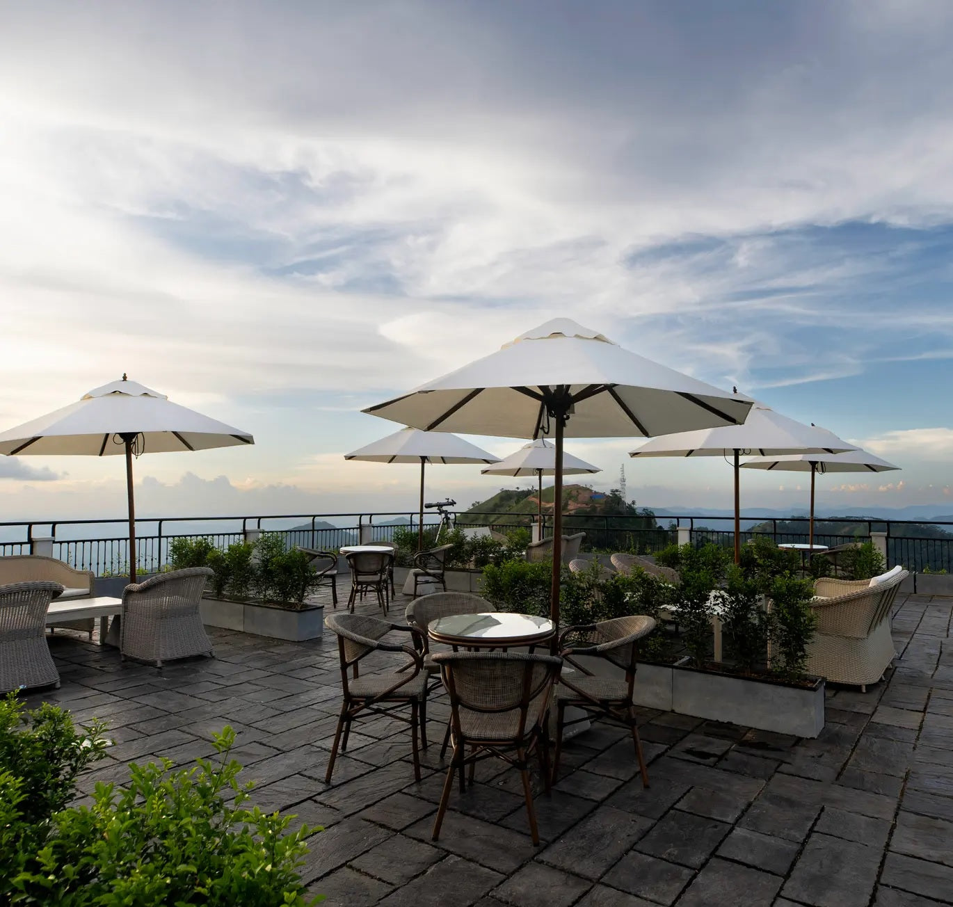 W15 Ambuluwawa, Gampola, Kandy