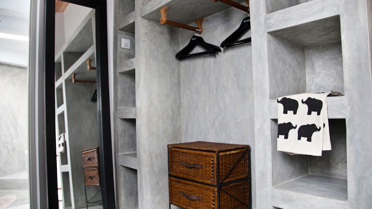 Claughton House, dikwella