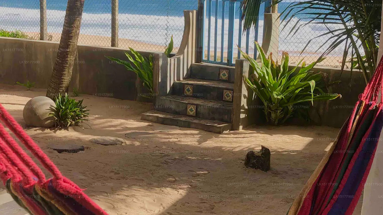 Coco Mari Beach Villa, Hikkaduwa