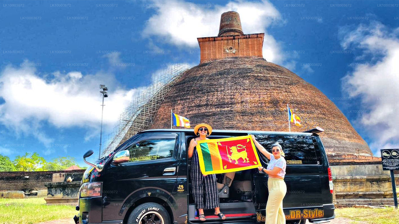 Scopri lo Sri Lanka con Randimal Handalage