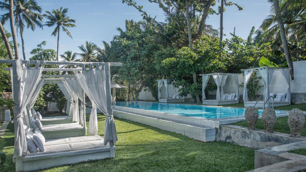 W15 Escape, Ahangama