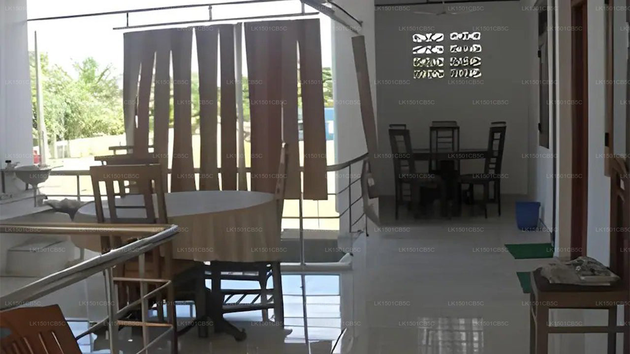 Theresa Inn, Saras Guest House, Jaffna