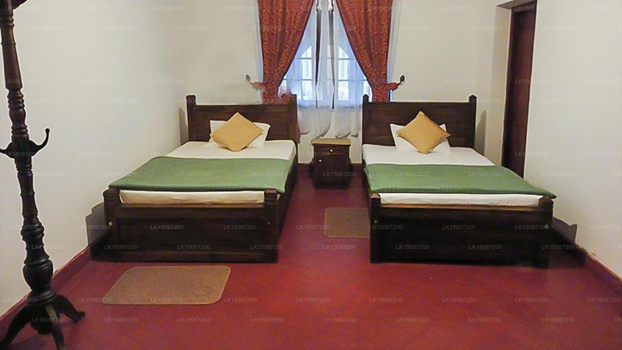 Castlereigh Holiday Bungalow,  Hatton