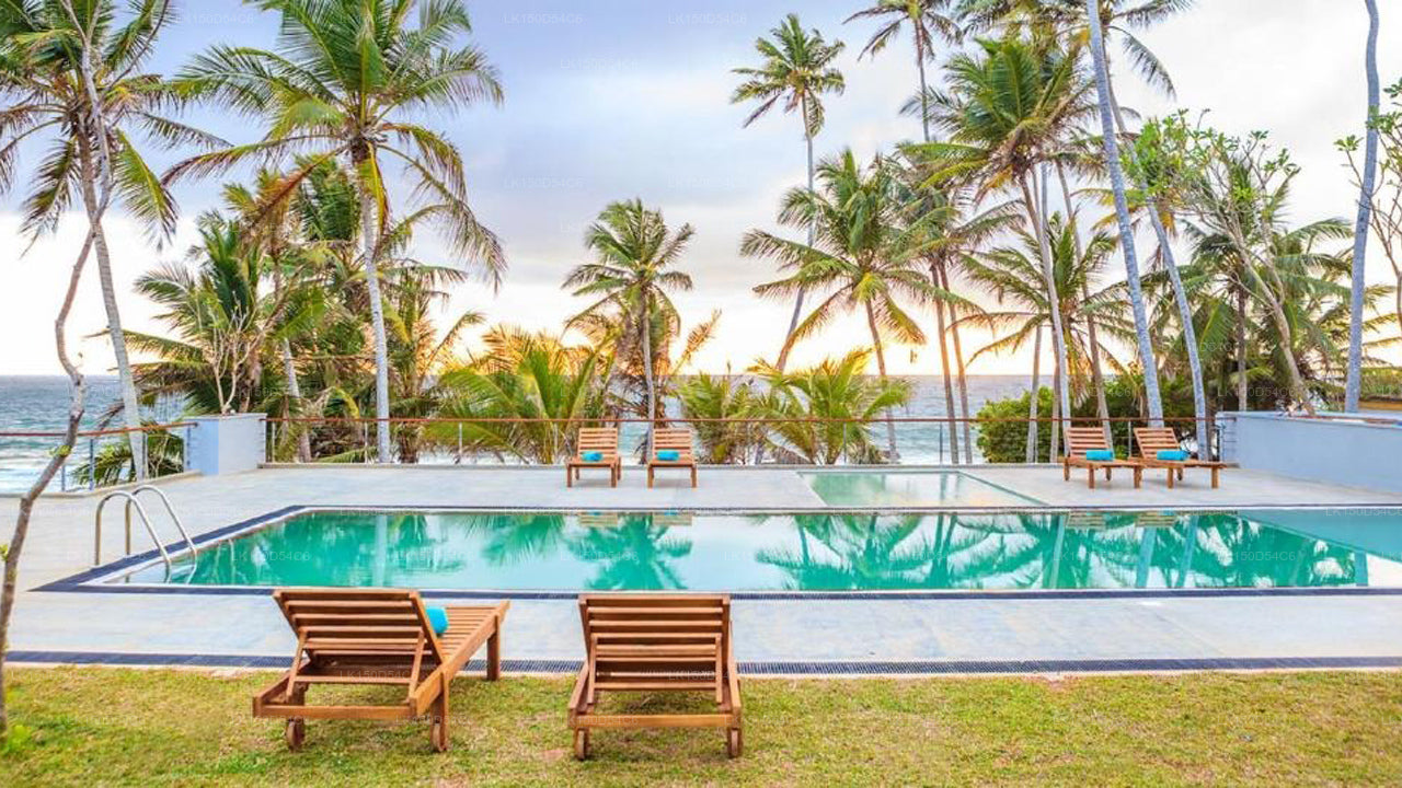 R Degrees Ambalangoda