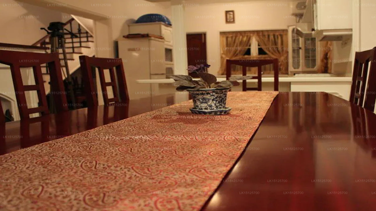 Forest Dale Holiday Bungalow, Nuwara Eliya