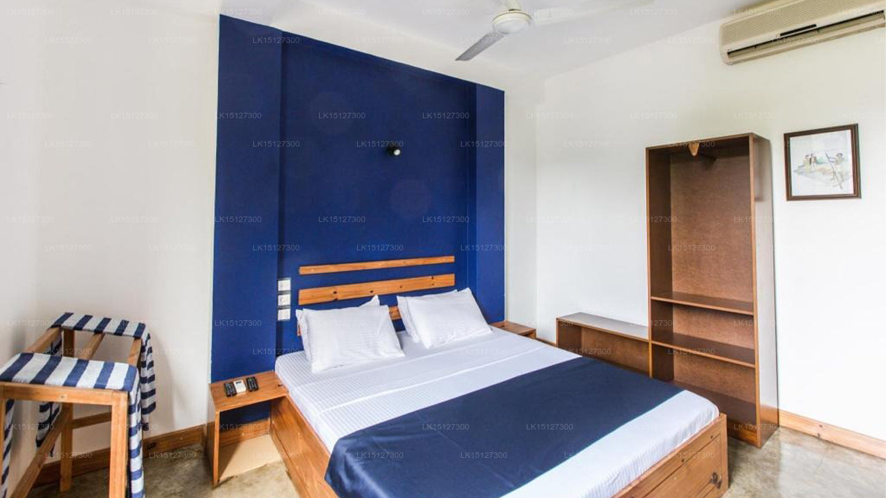 Minara Bopath Ella, Ratnapura