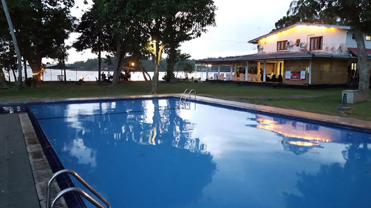 Club Penthouse Island Resort, Piliyandala