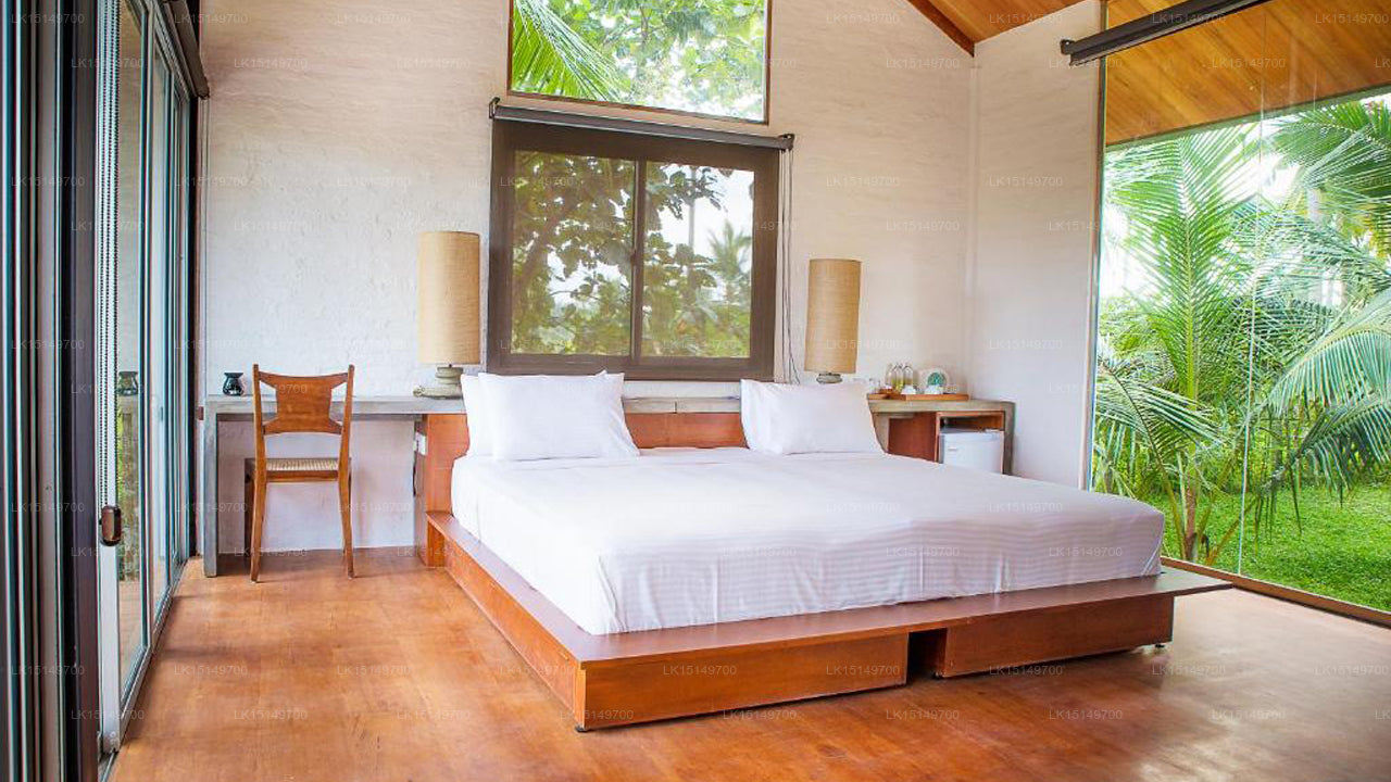 Comilla Bungalow, Gampaha