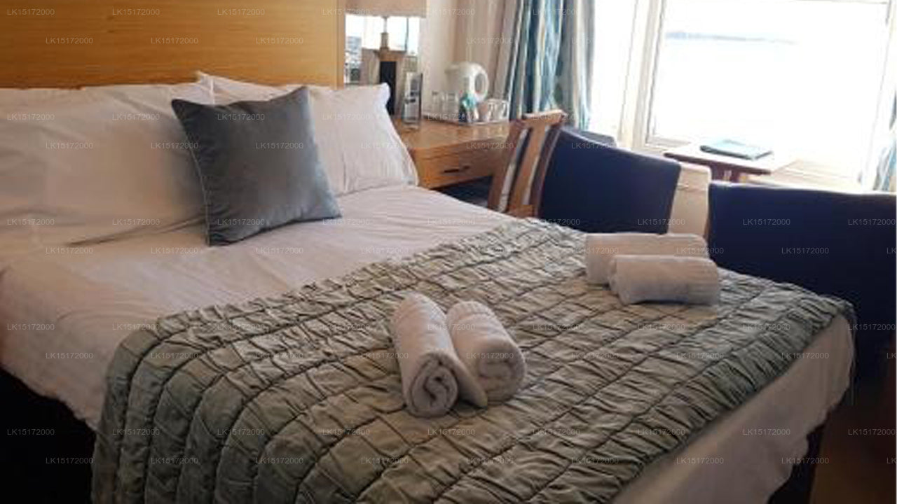 The Ficus Grove, Habarana