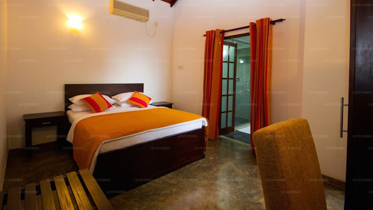 Hamilton Beach Villa, Ja Ela