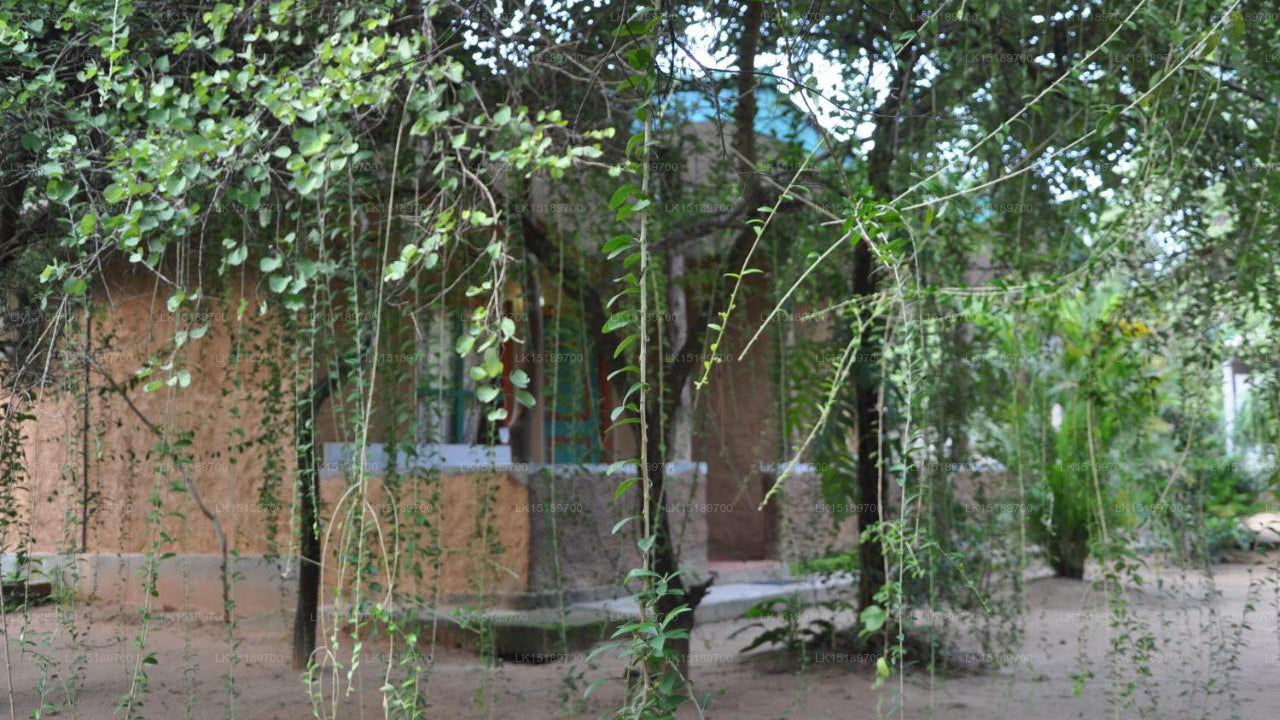 Clay Hut Village, Polonnaruwa