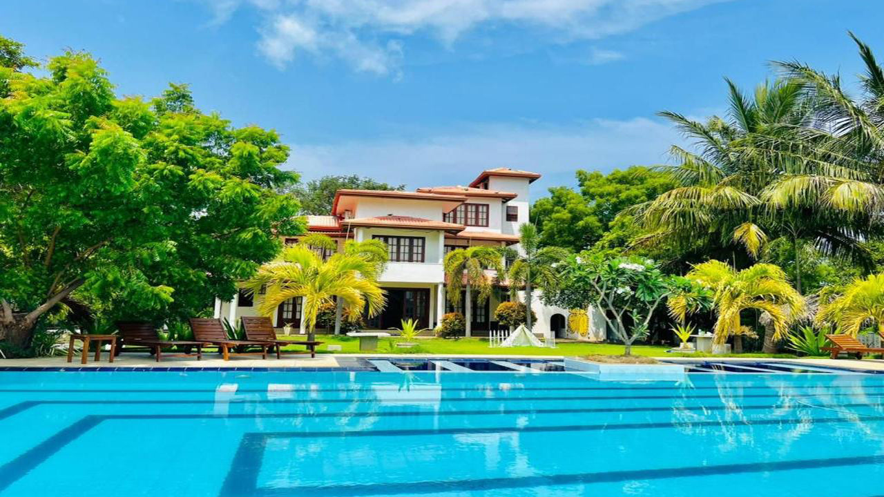 Bay Beach Albergo, Trincomalee