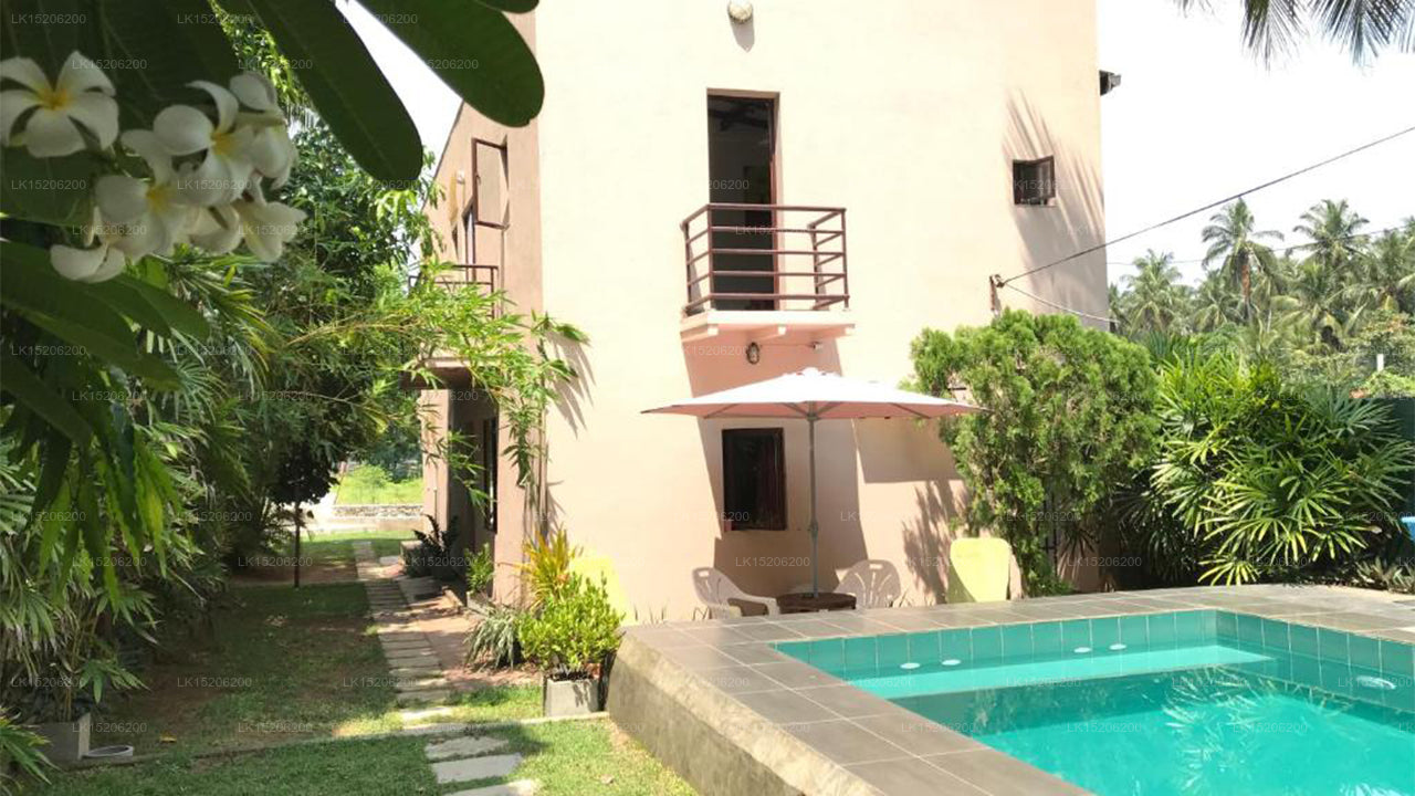 Sri Beach Bungalows & Villa, Marawila