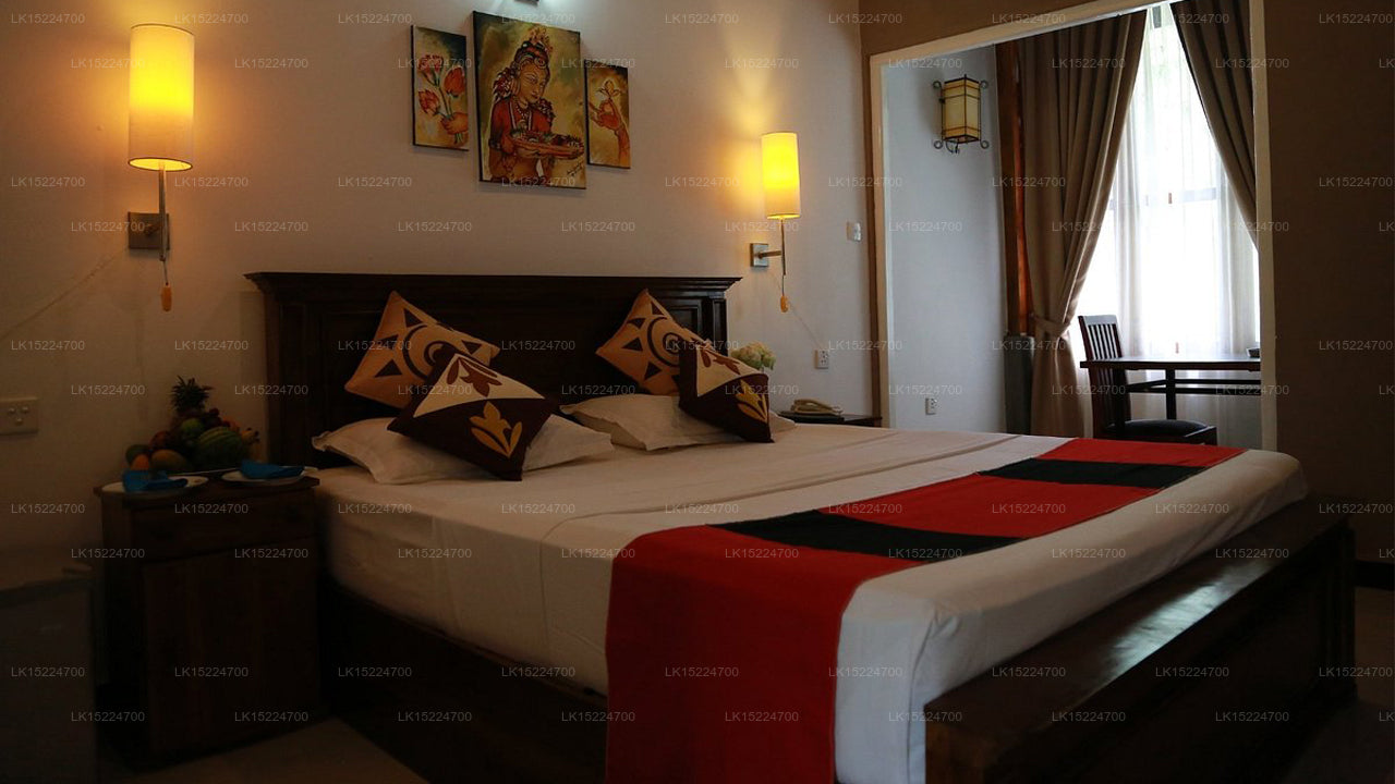 Grand Kalundawa Waterfront Resort, Dambulla