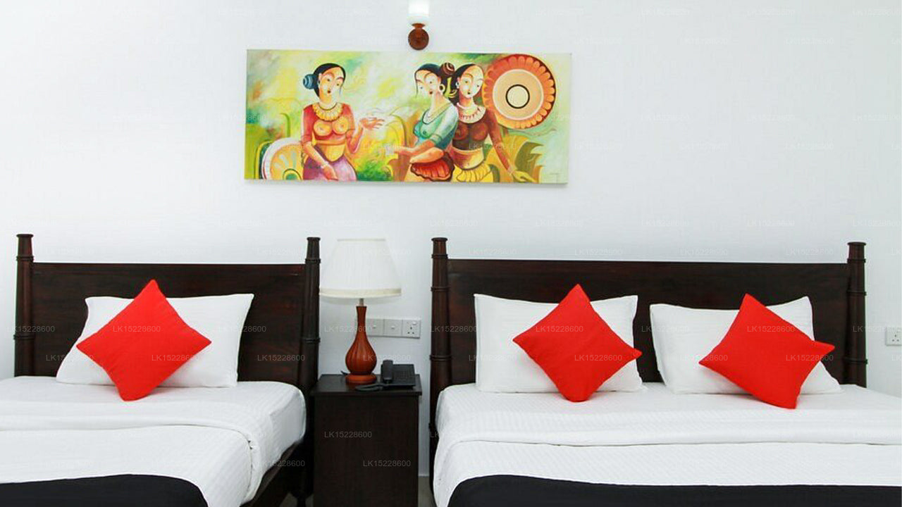 Blue Spring Hotel, Wadduwa