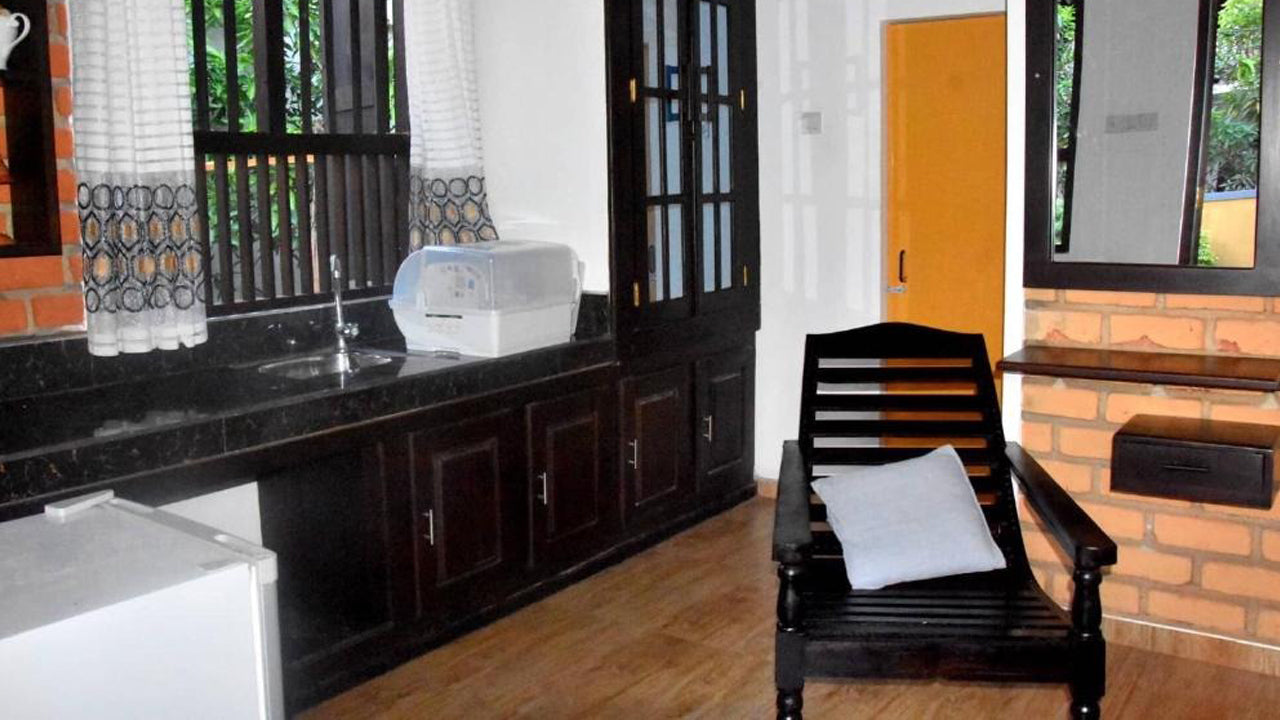 Rovenluck Eco Cabana, Midigama