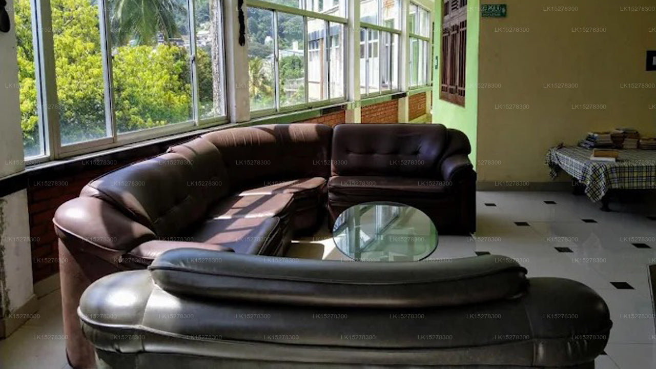 Kandyan Holiday Center, Kandy