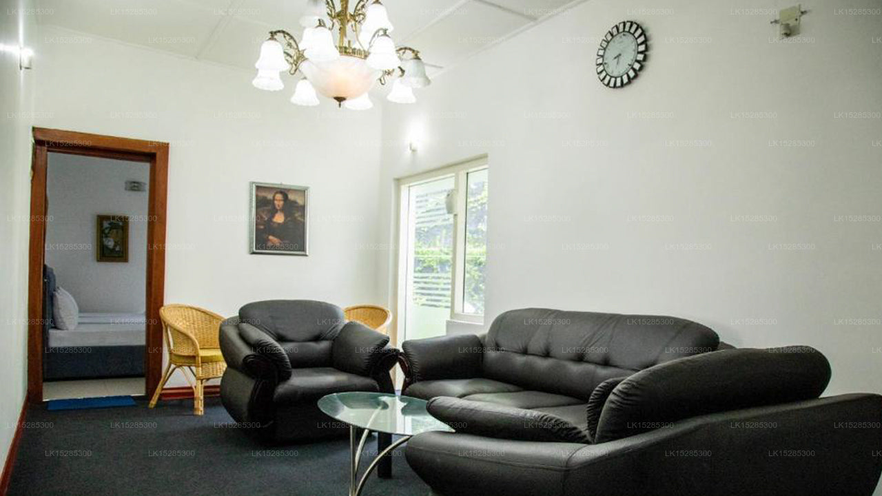 Funk Bunks - By The Lake, Kandy