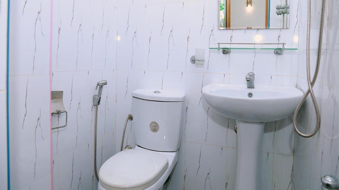 Peacock Heaven, Ahangama