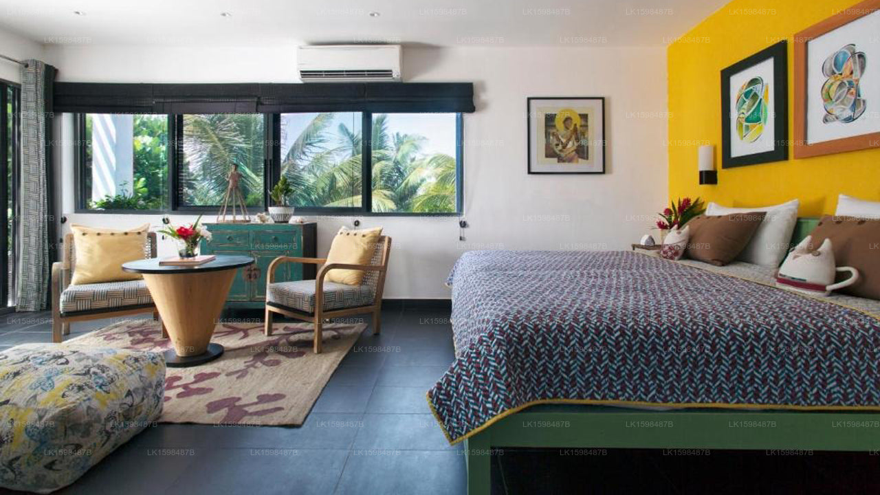 Owl and the Pussycat Hotel & Restaurant, Unawatuna