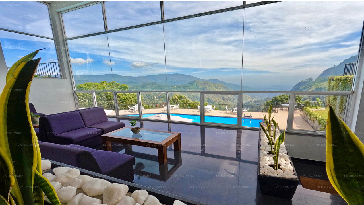 Albergo Heaven's Edge di EHI, Ella