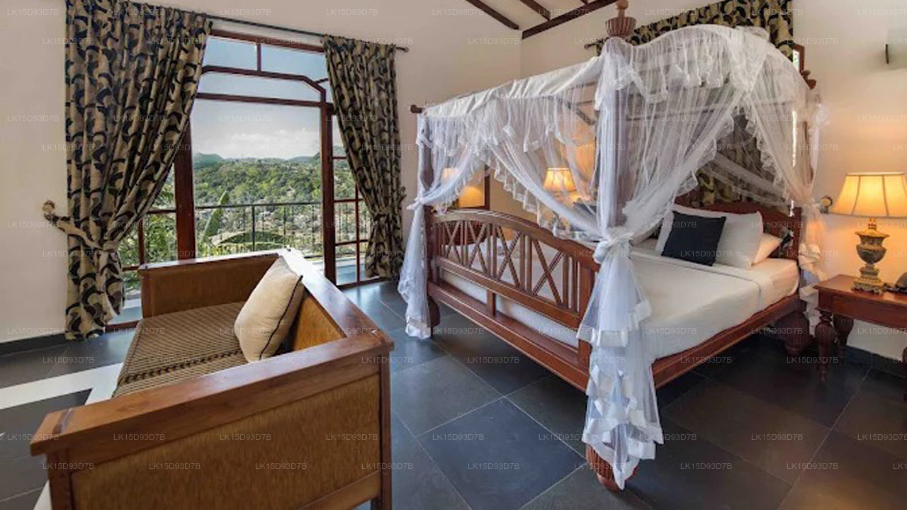 Ceylon Breeze, Kandy