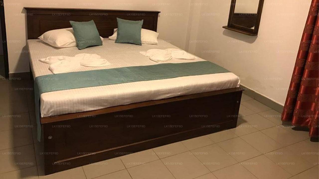 Aubrona Hotel, Wttala